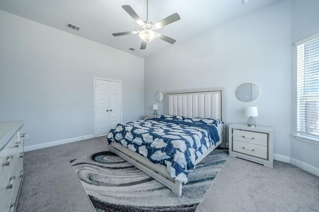 Foto del edificio - 6132 Hightower St