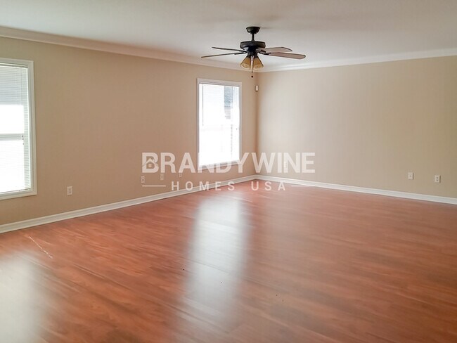 Foto del edificio - 8810 N Orangeview Ave