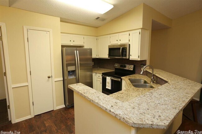 Foto del edificio - 1820 Calgary Trail