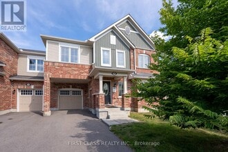 Building Photo - 96 Hutt Cres
