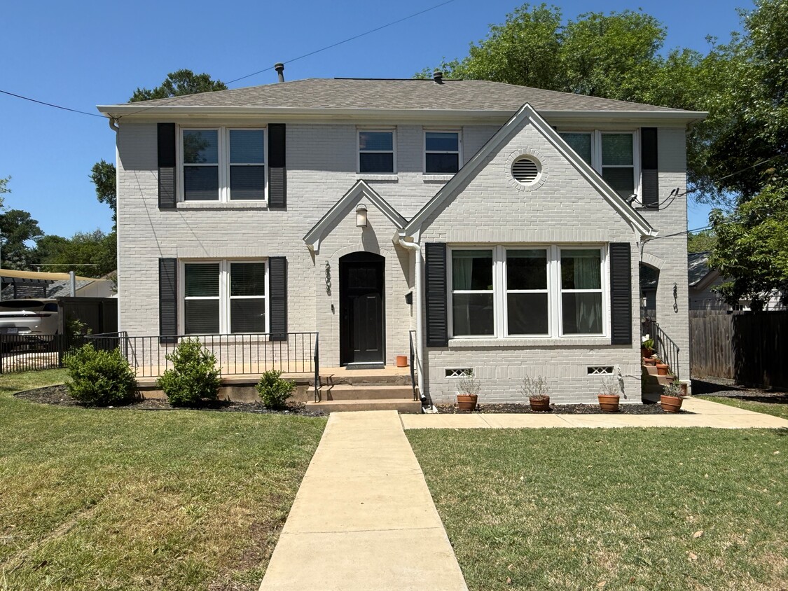 Primary Photo - 2808 Wooldridge Dr