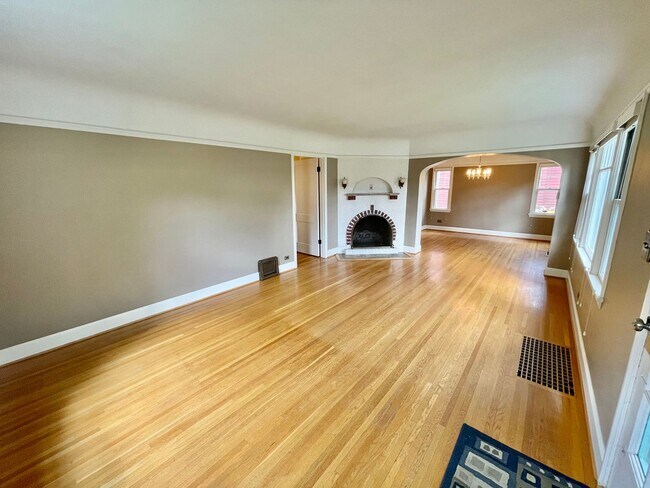 Foto del edificio - Well Maintained- 3 bed 2 bath Home - Piedm...