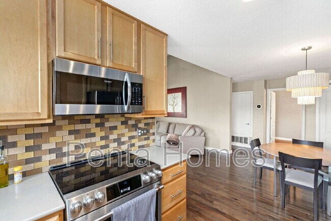 Building Photo - 4635 Hahns Peak Dr