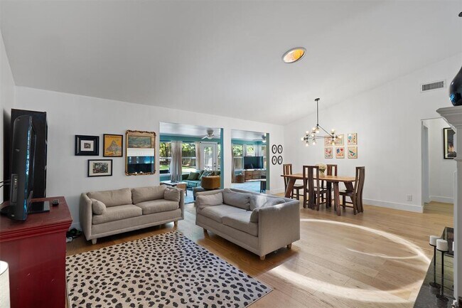 Foto del edificio - 4604 Rue St
