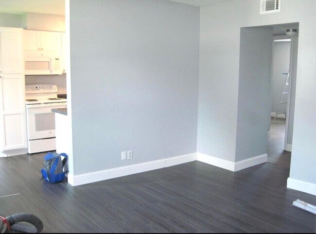 Building Photo - 1308 Chinook Trail