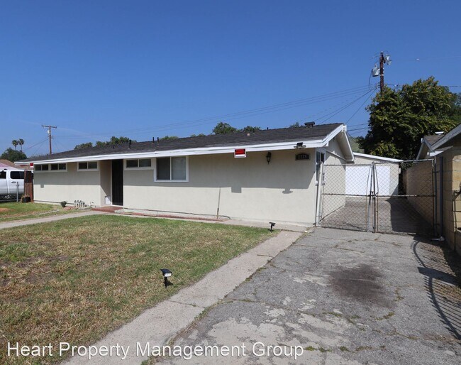 Building Photo - 4 br, 2 bath House - 2229 Carlton Ave