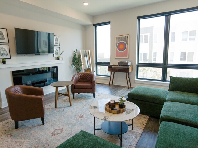 Foto del edificio - 1446 E 15th St