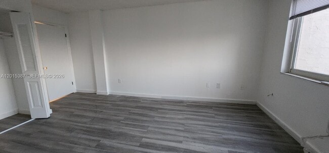 Building Photo - 6930 Miami Gardens Dr