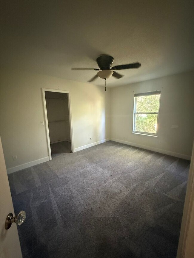 Building Photo - Beautiful Spacious 3 bed 3 bath Home in Debary