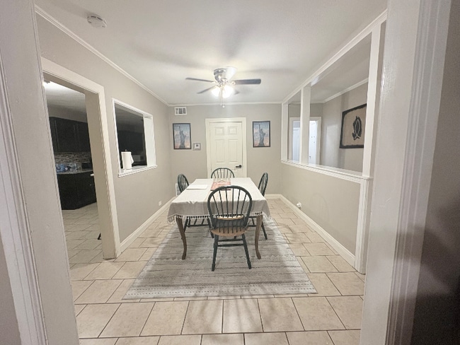 Building Photo - 1211 W 3rd St