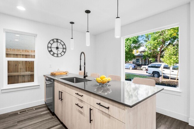 Foto del edificio - 1570-1574 Gilpin St