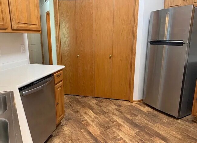 Foto del edificio - 2447 Patricia Dr