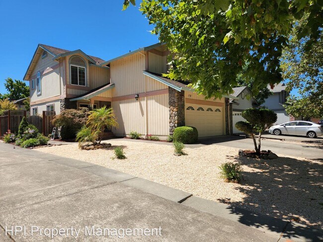 Building Photo - 3 br, 2.5 bath House - 845 Maria Dr
