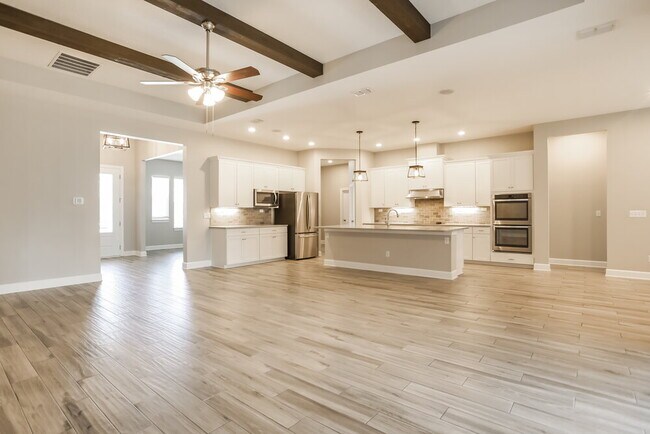 Building Photo - 3654 Oglebay Dr
