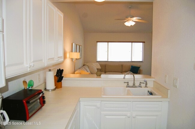 Building Photo - 143 Ocean Park Ln