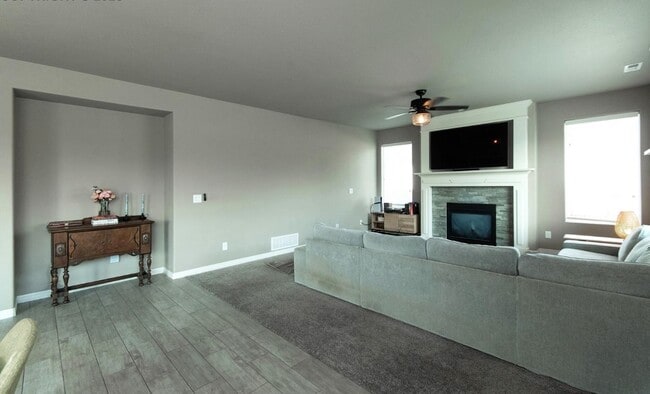 Building Photo - 8972 Pennycress Dr