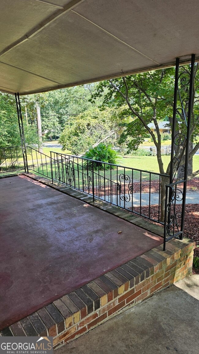 Foto del edificio - 227 Ashby Way