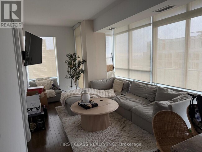 Photo du bâtiment - 126 Simcoe St