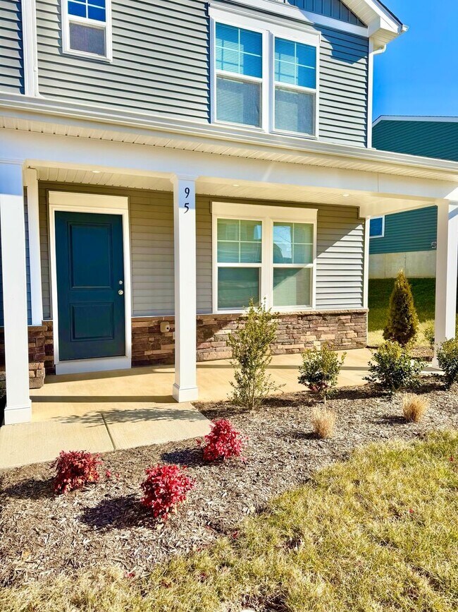 Foto del edificio - BRAND NEW HOME CLOSE TO CHARLOTTESVILLE