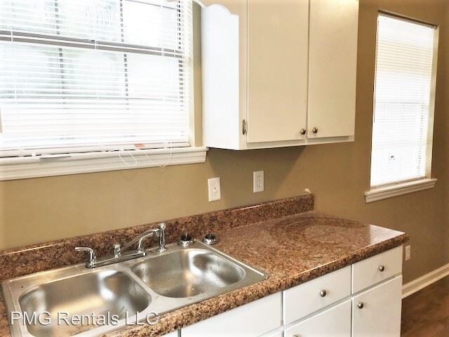 Building Photo - 3 br, 1 bath House - 200 Ridgewood Drive