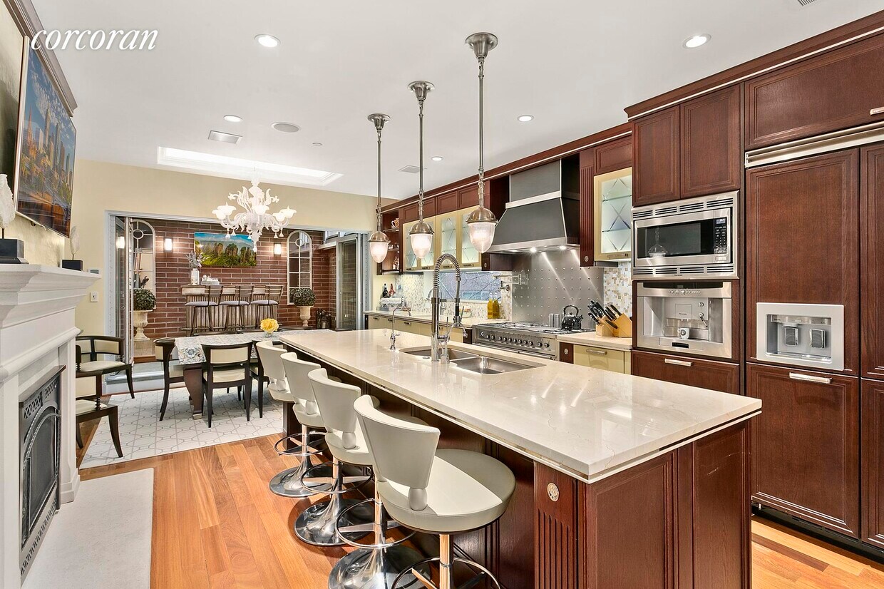 Foto principal - 368 E 69th St
