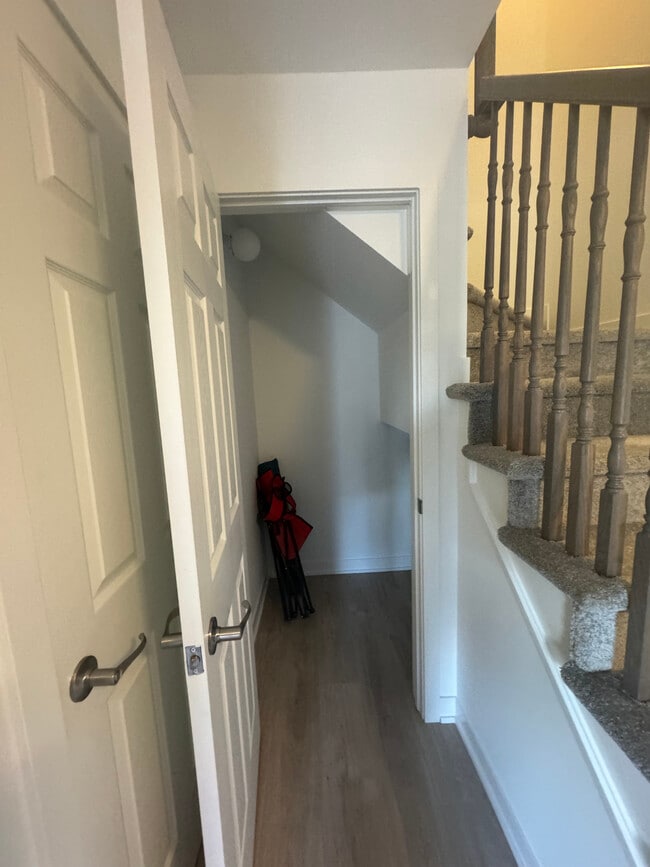 Photo du bâtiment - Stunning 2-bedroom, 2.5-bathroom