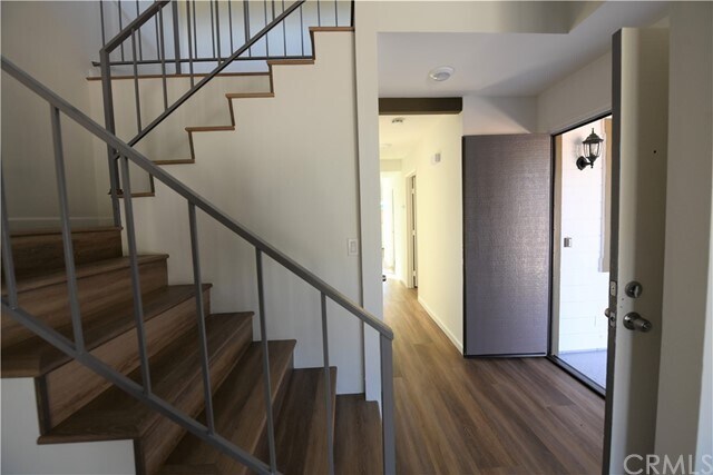 Building Photo - 13621 Green Valley Dr