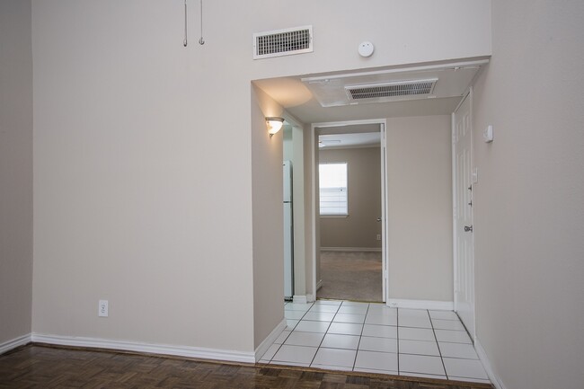 Foto del edificio - 1416 Hawthorne St