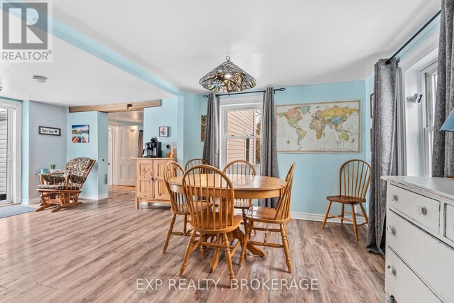 Photo du bâtiment - 590 Queen St