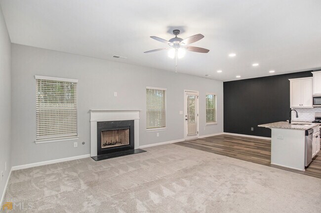 Building Photo - 4963 Zoya Ct