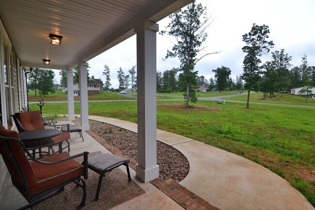 Building Photo - 139 Ridgeline Dr