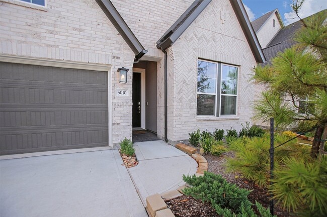 Building Photo - 5010 Vly Wind Ct