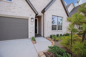 Building Photo - 5010 Vly Wind Ct