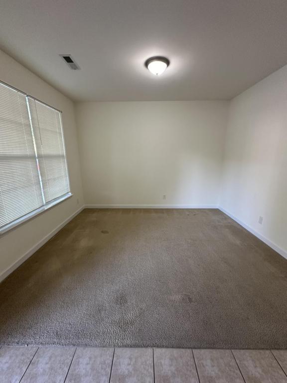 Foto del edificio - 583 Tuckahoe Rd