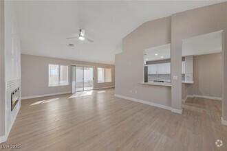 Building Photo - 8705 Prairie Hill Dr