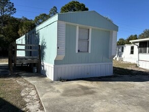 Building Photo - 11240 N Northwood Dr