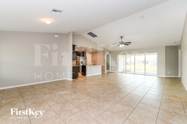 Foto del edificio - 617 SW 13th Terrace