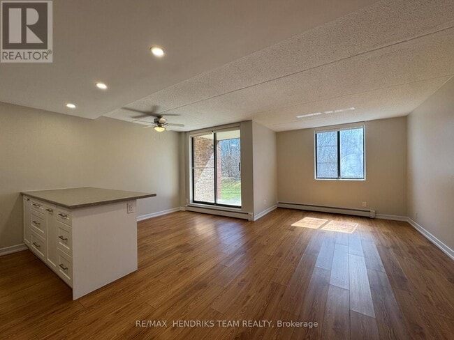 Building Photo - 80 Rockwood Ave