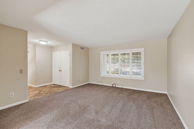 Foto del edificio - Canyon Crest Home