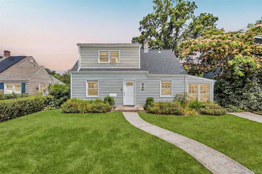Foto principal - 63 Old Farm Rd