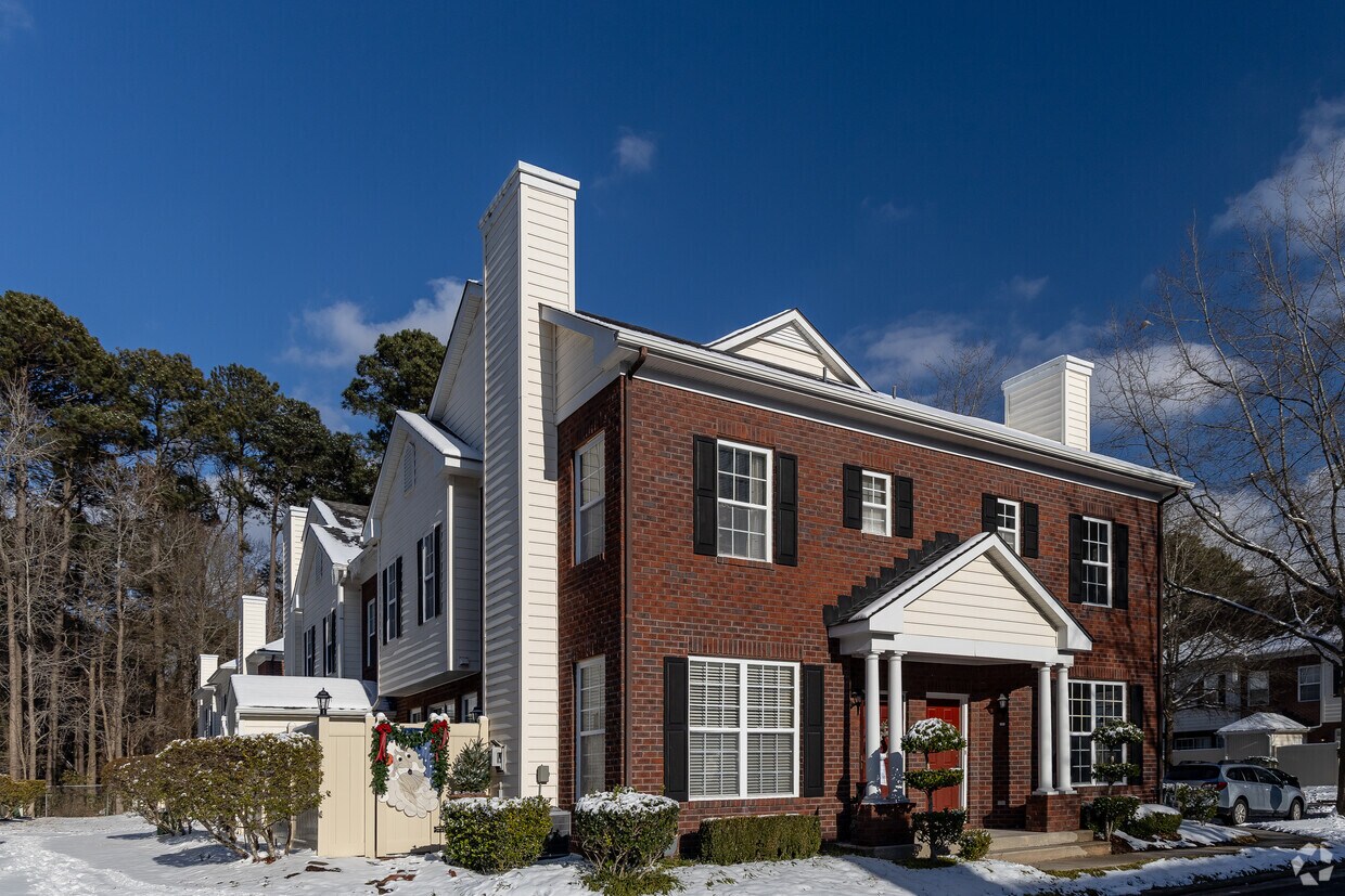 Primary Photo - Tarleton Oaks Condominium Association