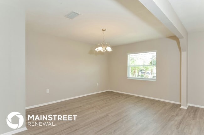 Building Photo - 3215 Joe Louis Dr