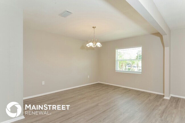 Foto del edificio - 3215 Joe Louis Dr