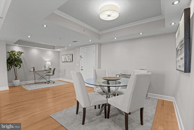 Foto del edificio - 1220 N Fillmore St