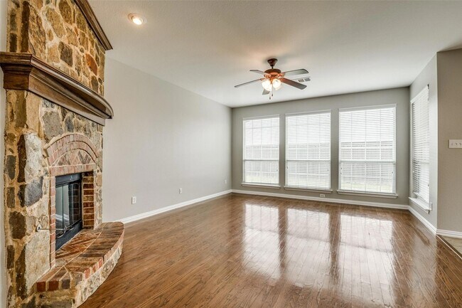 Building Photo - 130 Cassandra Dr