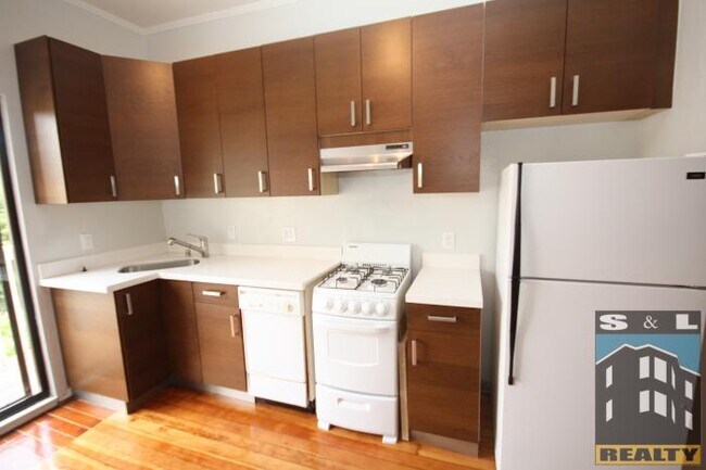 Building Photo - 1 bedroom in San Francisco CA 94118