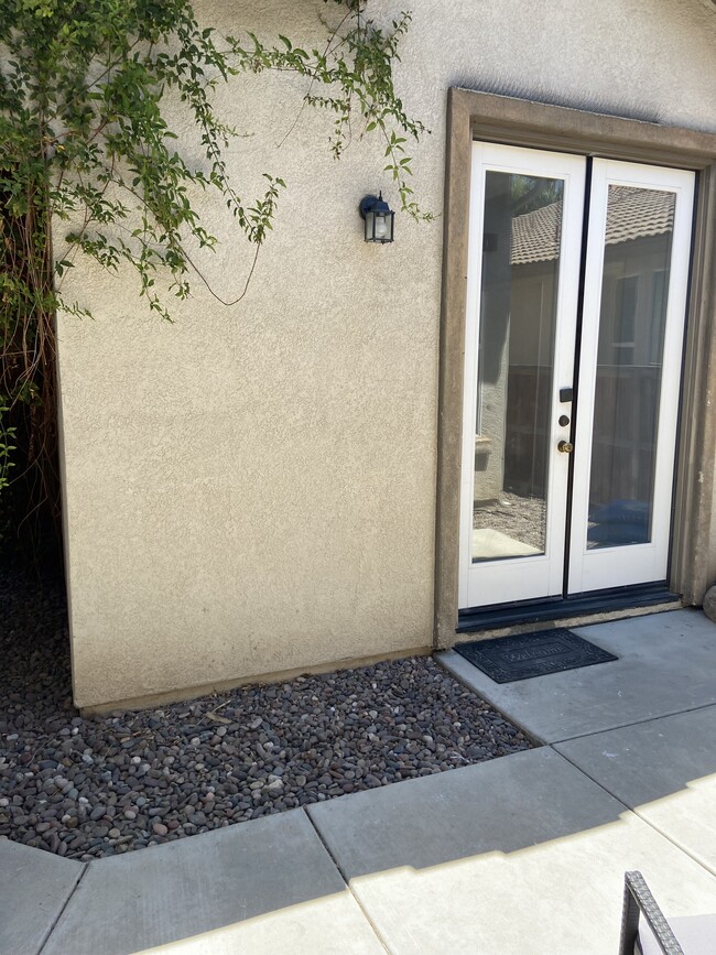 Private Entrance - 30685 Desert Eagle Way