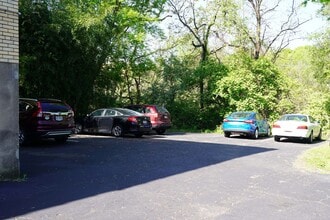 Building Photo - 3025 Clifton Ave