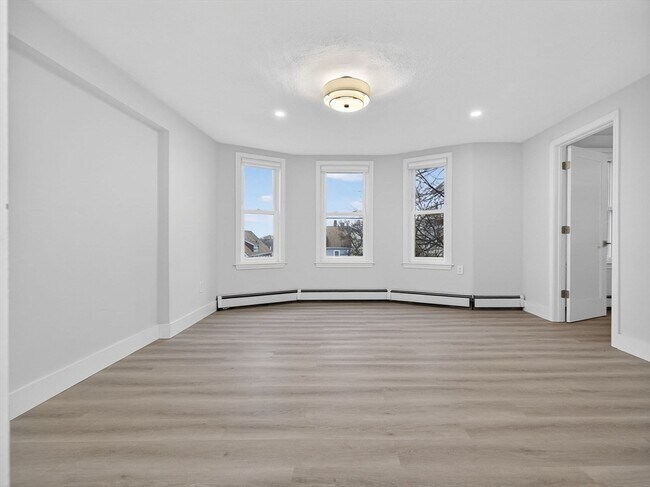 Foto del edificio - 469 Medford St