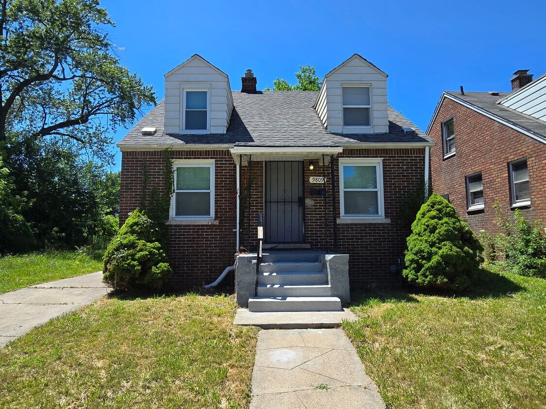Primary Photo - 9809 Philip St